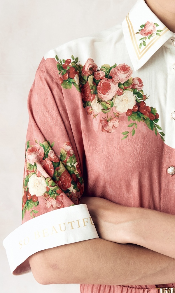 Комбинезон в длине макси из сатиновой стрейч вискозы с авторским принтом 