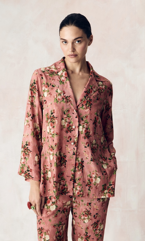 Костюм из облегченной вискозы с авторским принтом 