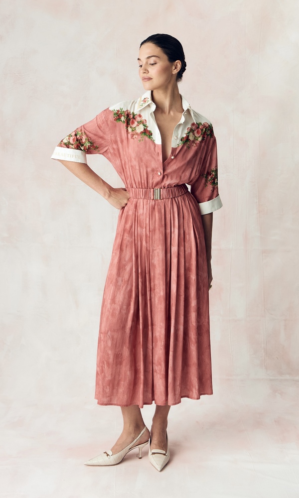 ЭКСКЛЮЗИВНО В ИНТЕРНЕТ-БУТИКЕ Платье из сатиновой стрейч вискозы с авторским принтом 