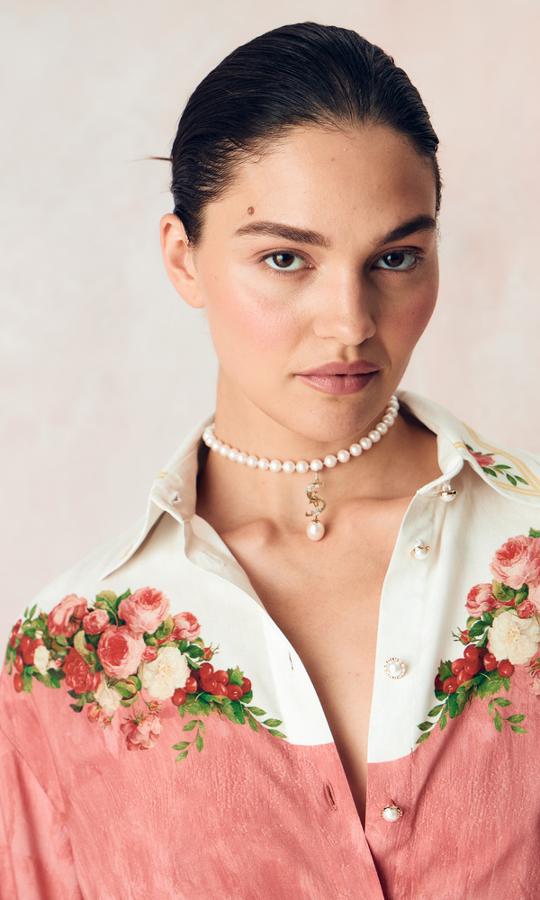 Рубашка из сатиновой стрейч вискозы с авторским принтом 