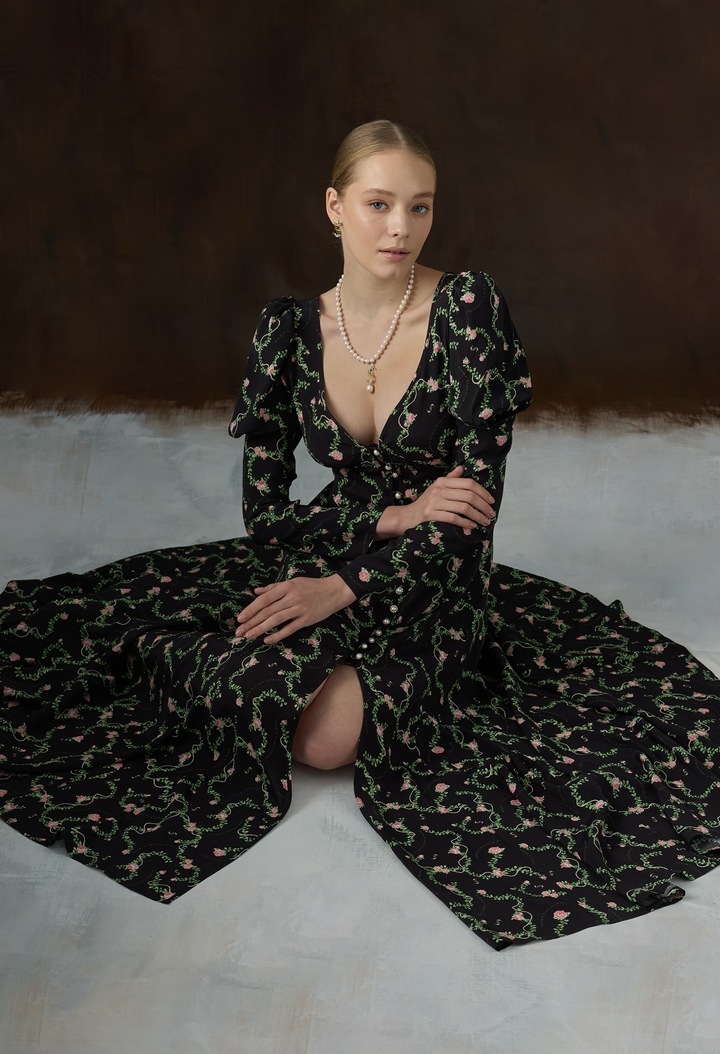 КОРОЛЕВСКАЯ РОЗА-Изображение