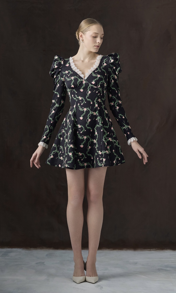 Платье с авторским принт 