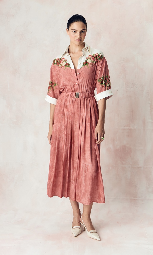 ЭКСКЛЮЗИВНО В ИНТЕРНЕТ-БУТИКЕ Платье из сатиновой стрейч вискозы с авторским принтом 