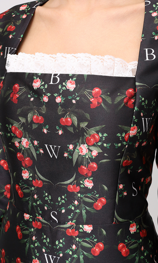 Платье в длине миди с авторским принтом 