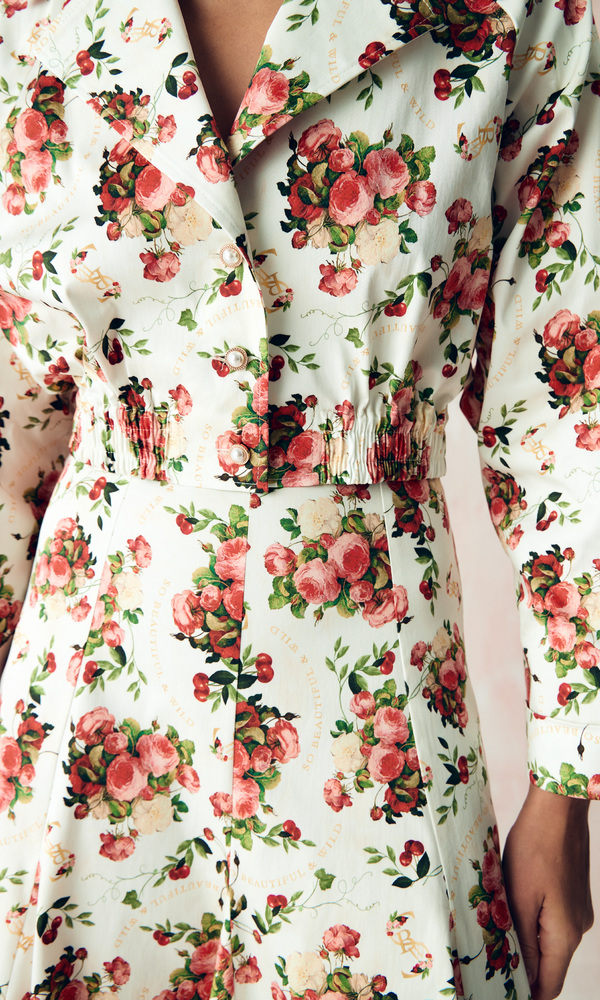 Юбка годэ в длине миди из стрейч поплина с авторским принтом «ПИОНЫ И ВИШНИ»-Изображение