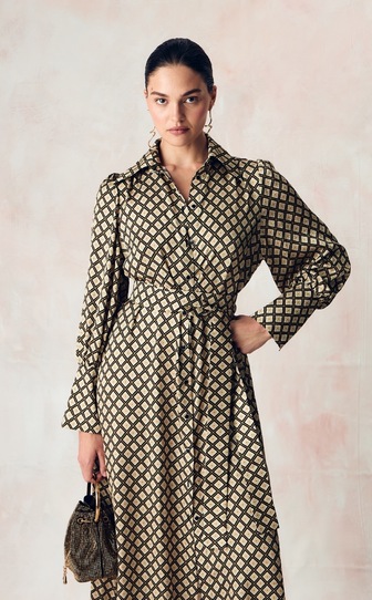 Платье из сатиновой стрейч вискозы с авторским принтом 