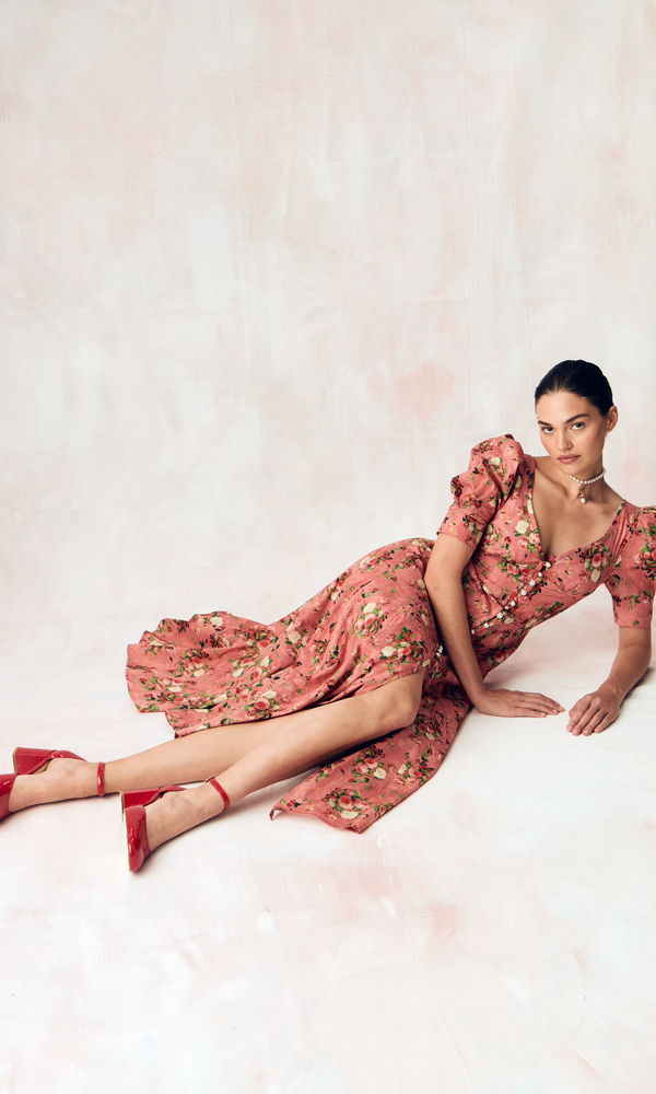 ЭКСКЛЮЗИВНО НА САЙТЕ Платье в длине миди из стрейч поплина с авторским принтом 