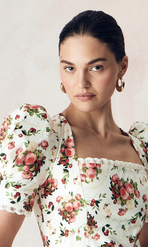 Платье АННА из стрейч поплина с авторскими принтом «ПИОНЫ И ВИШНИ»-Изображение