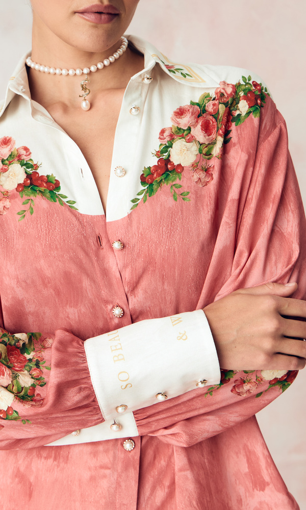 Рубашка из сатиновой стрейч вискозы с авторским принтом 