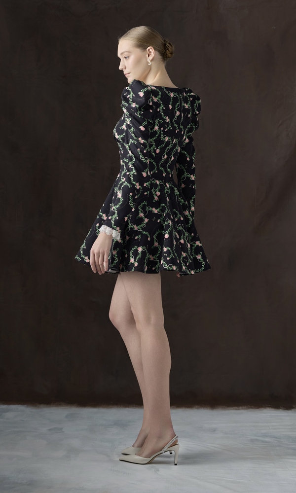 Платье с авторским принт 