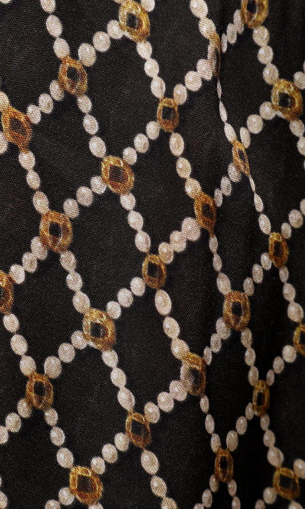 Платье из сатиновой вискозы с авторским принтом 