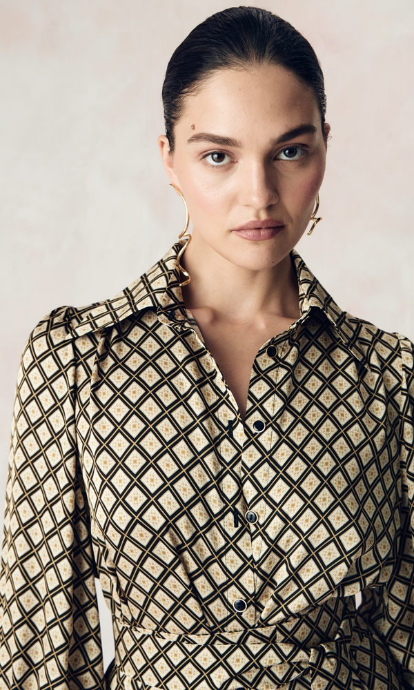 Платье из сатиновой стрейч вискозы с авторским принтом 