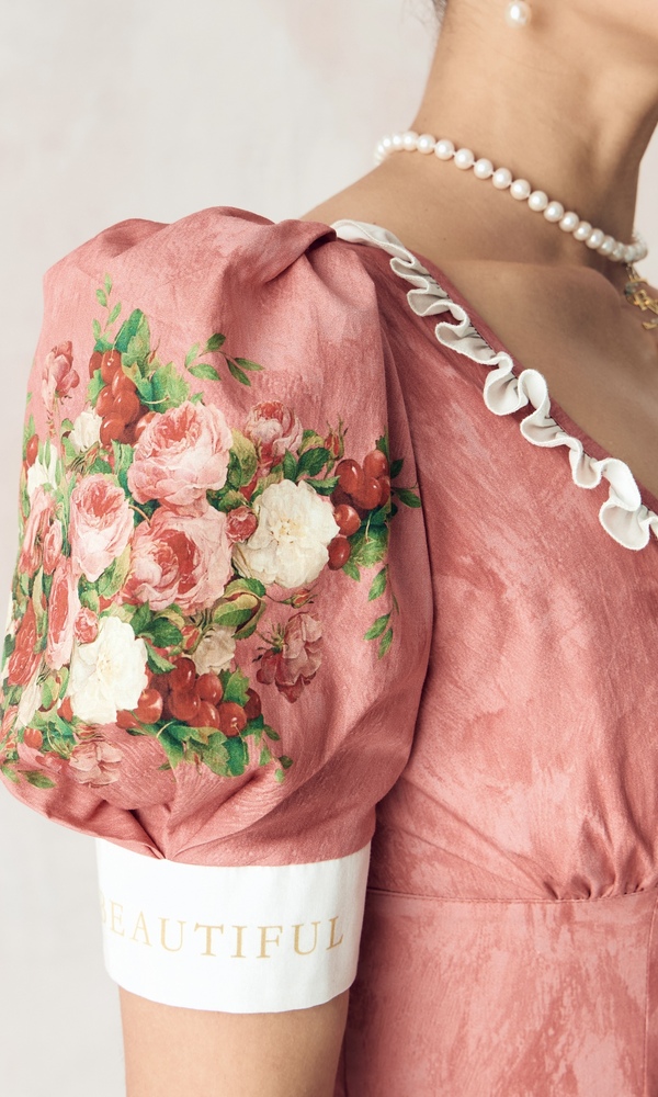 ЭКСКЛЮЗИВНО НА САЙТЕ Платье в длине мини из хлопка поплина с авторским принтом 