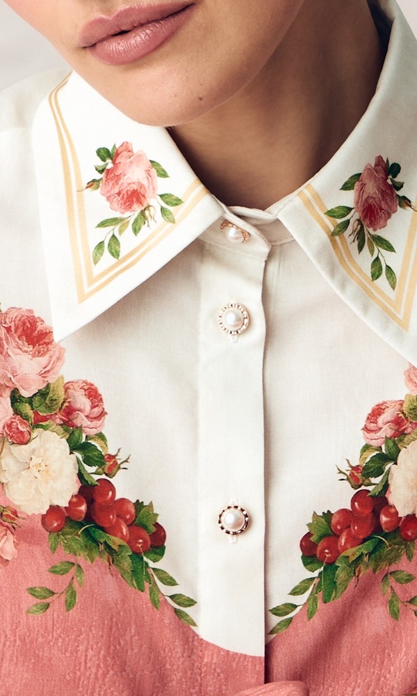 ЭКСКЛЮЗИВНО В ИНТЕРНЕТ-БУТИКЕ Платье из сатиновой стрейч вискозы с авторским принтом 