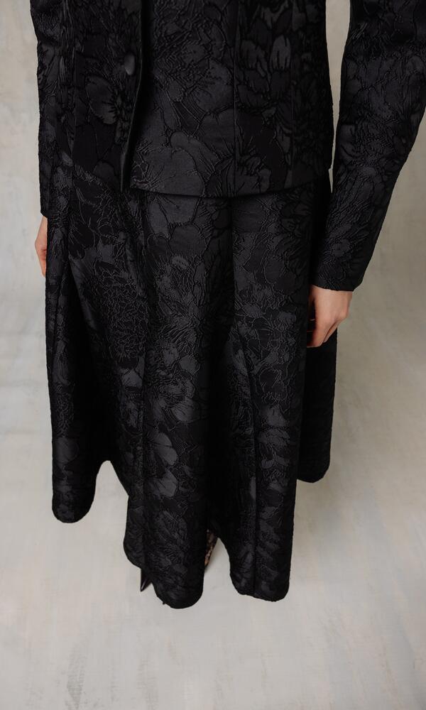 Костюм МЕЙ из жаккарда BLACK-Изображение
