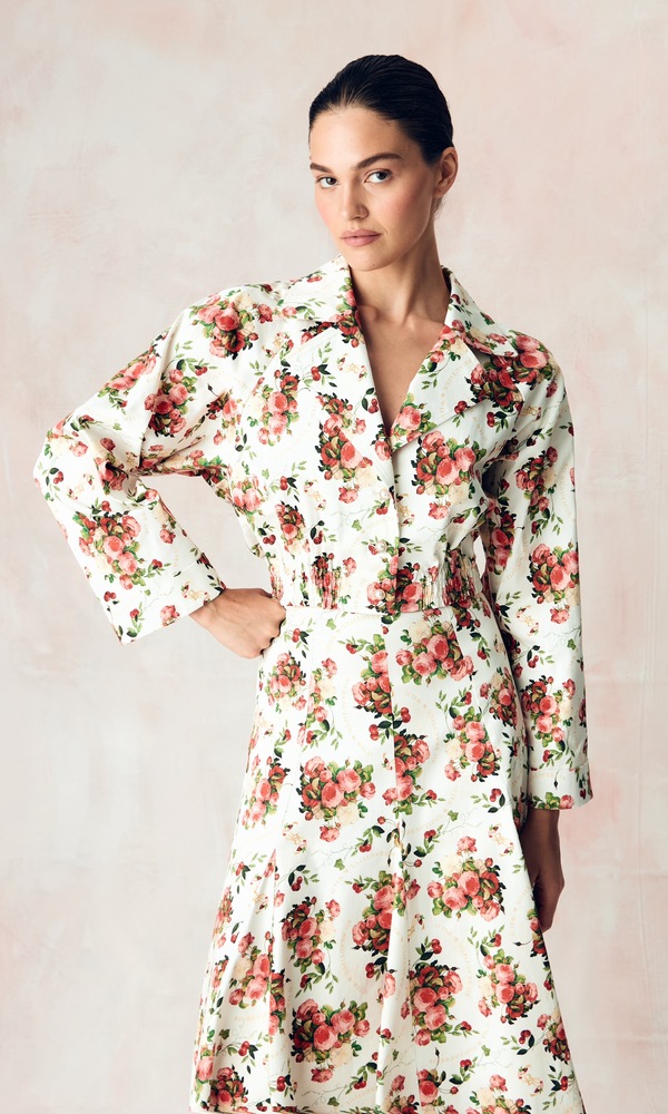 Бомбер из стрейч поплина с авторским принтом «ПИОНЫ И ВИШНИ»-Изображение