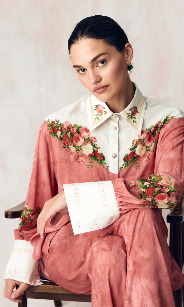 Рубашка из сатиновой стрейч вискозы с авторским принтом 