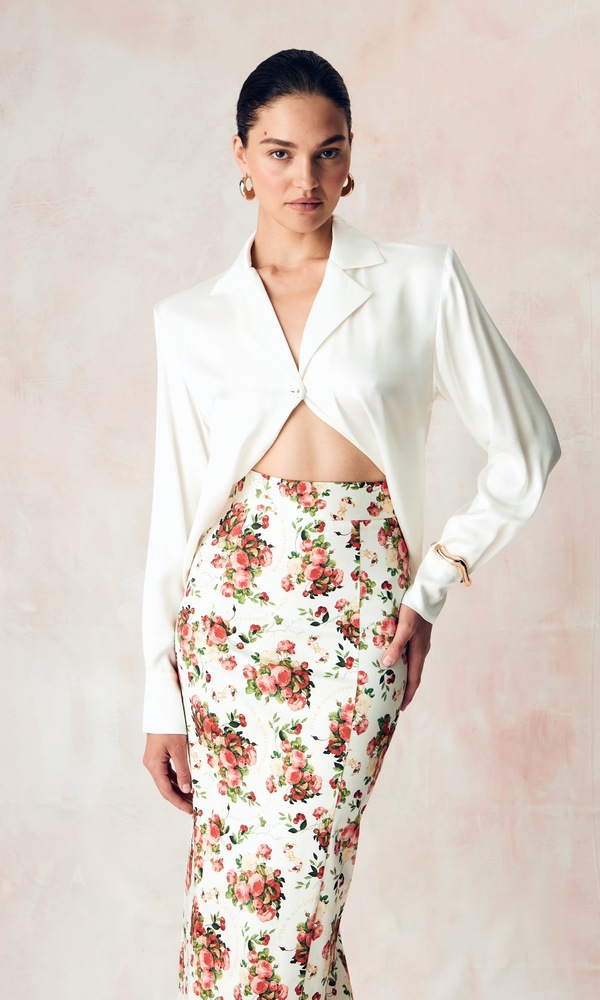 Юбка из стрейч поплина с авторским принтом “ПИОНЫ И ВИШНИ»-Изображение